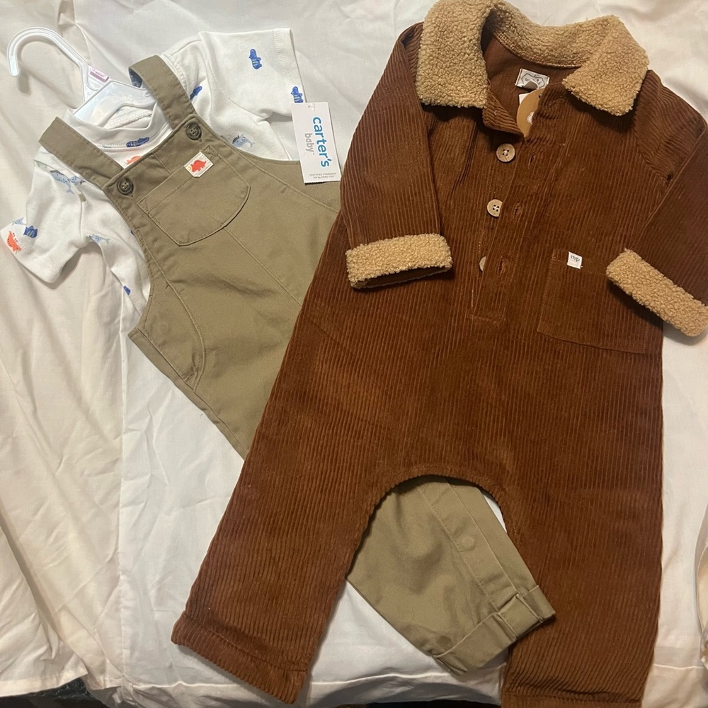 Carters NWT 6 month set with Mud Pie 6 month corduroy romper